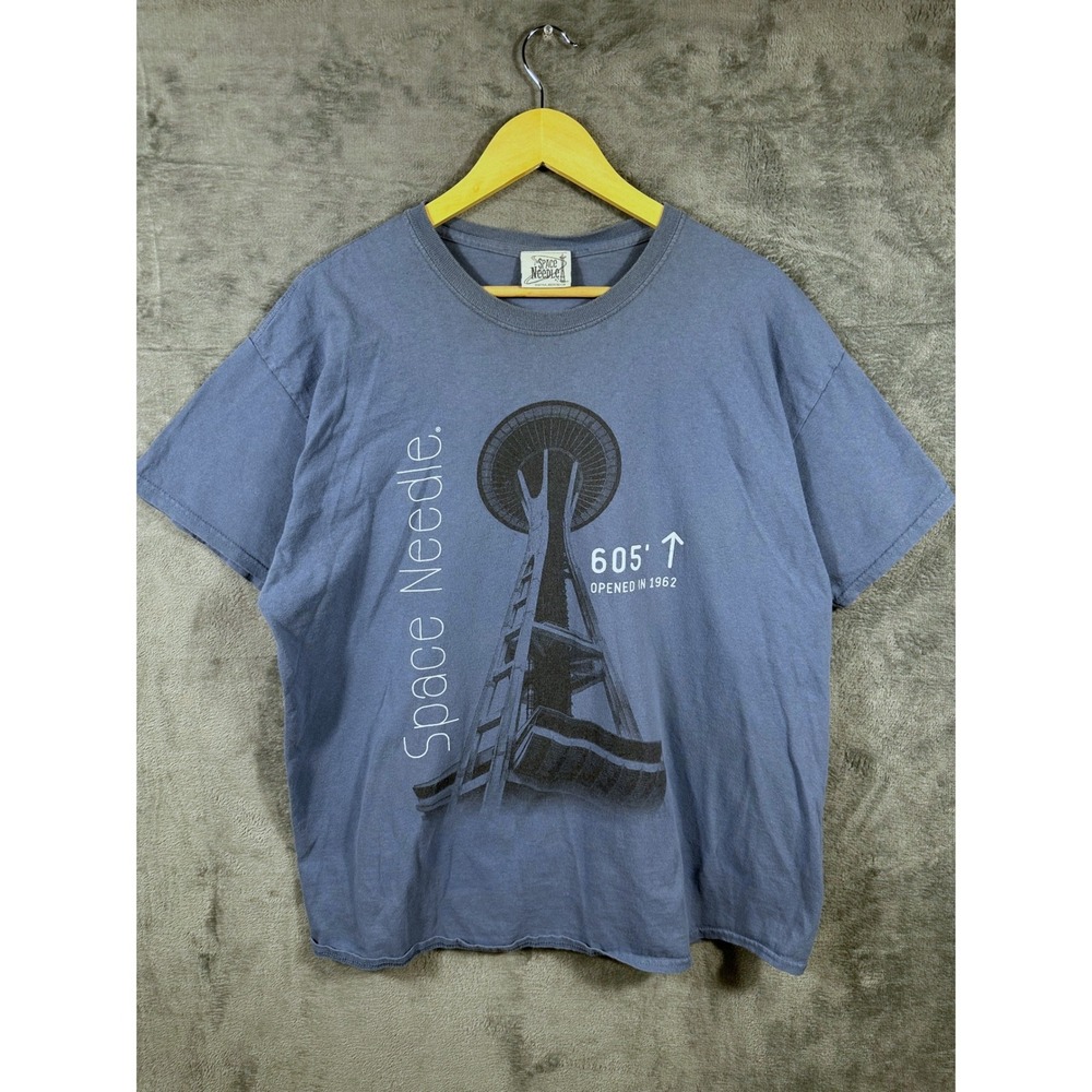 Space Needle Seattle Washington Graphic T-Shirt XL Blue Gray Souvenir Tee